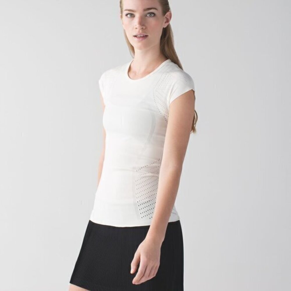Lululemon Time Warp Short Sleeve Ventilated Shirt Seamless Size 6